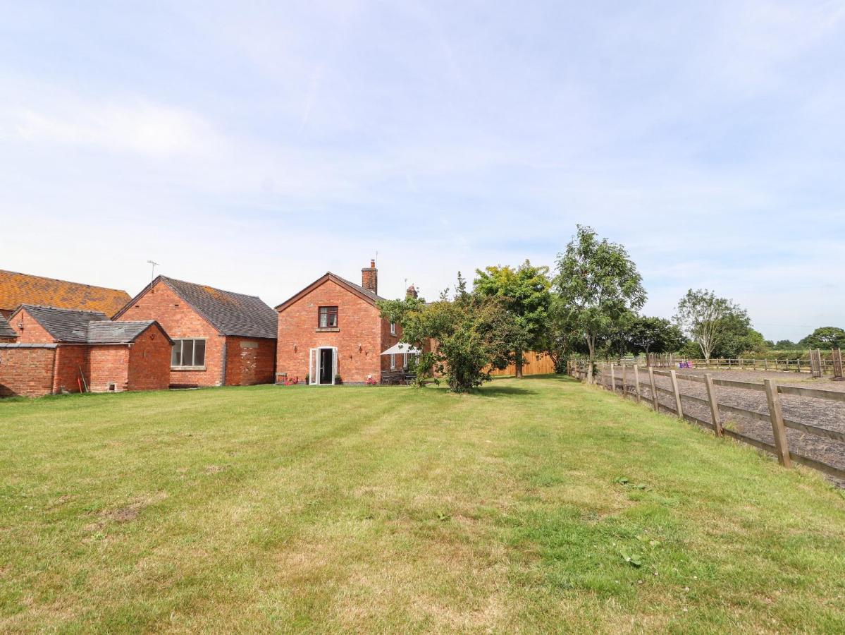 Hill Farm Villa Nantwich Eksteriør bilde